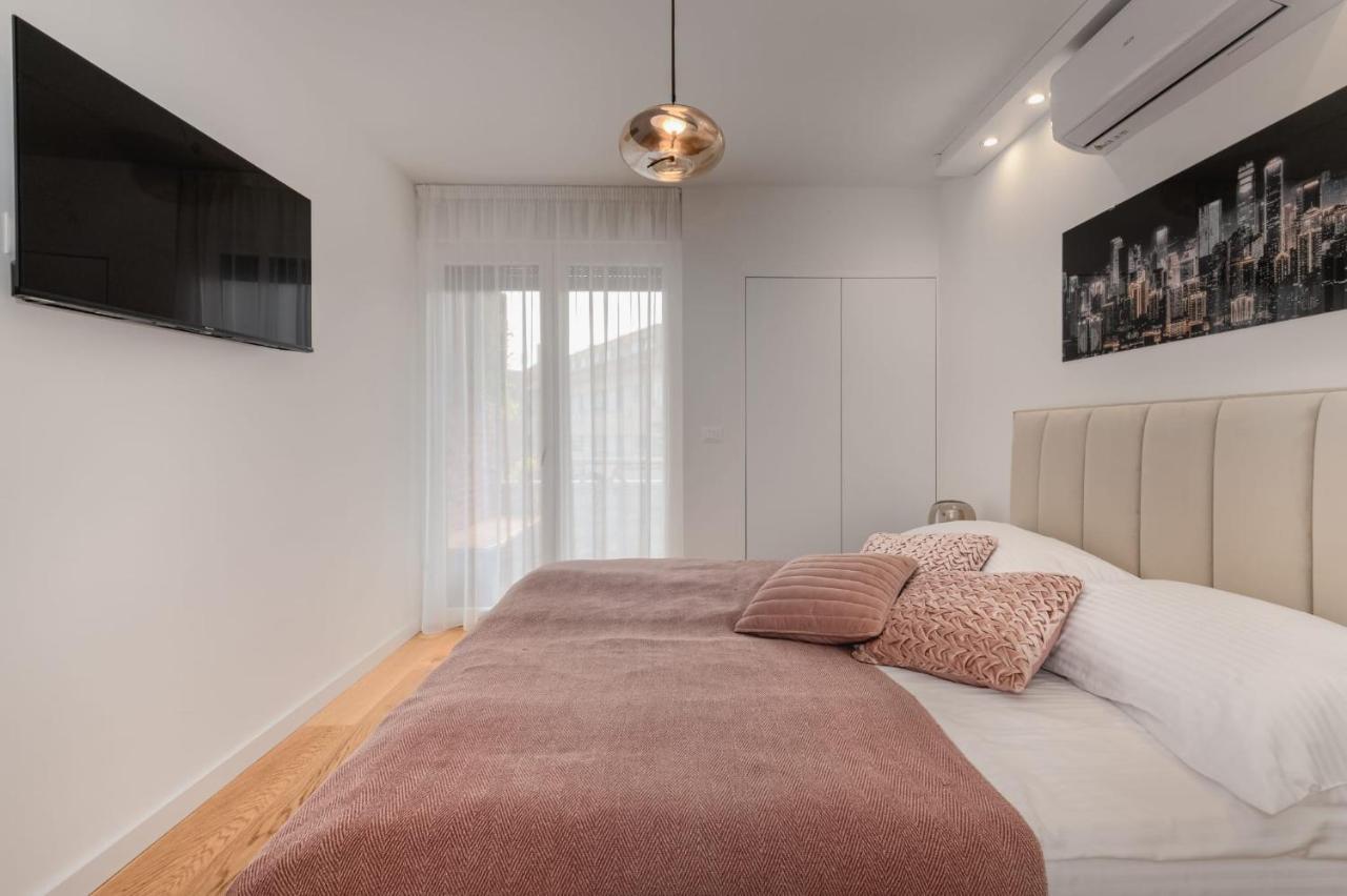 Golden Home Centre Apartment Zagabria Esterno foto