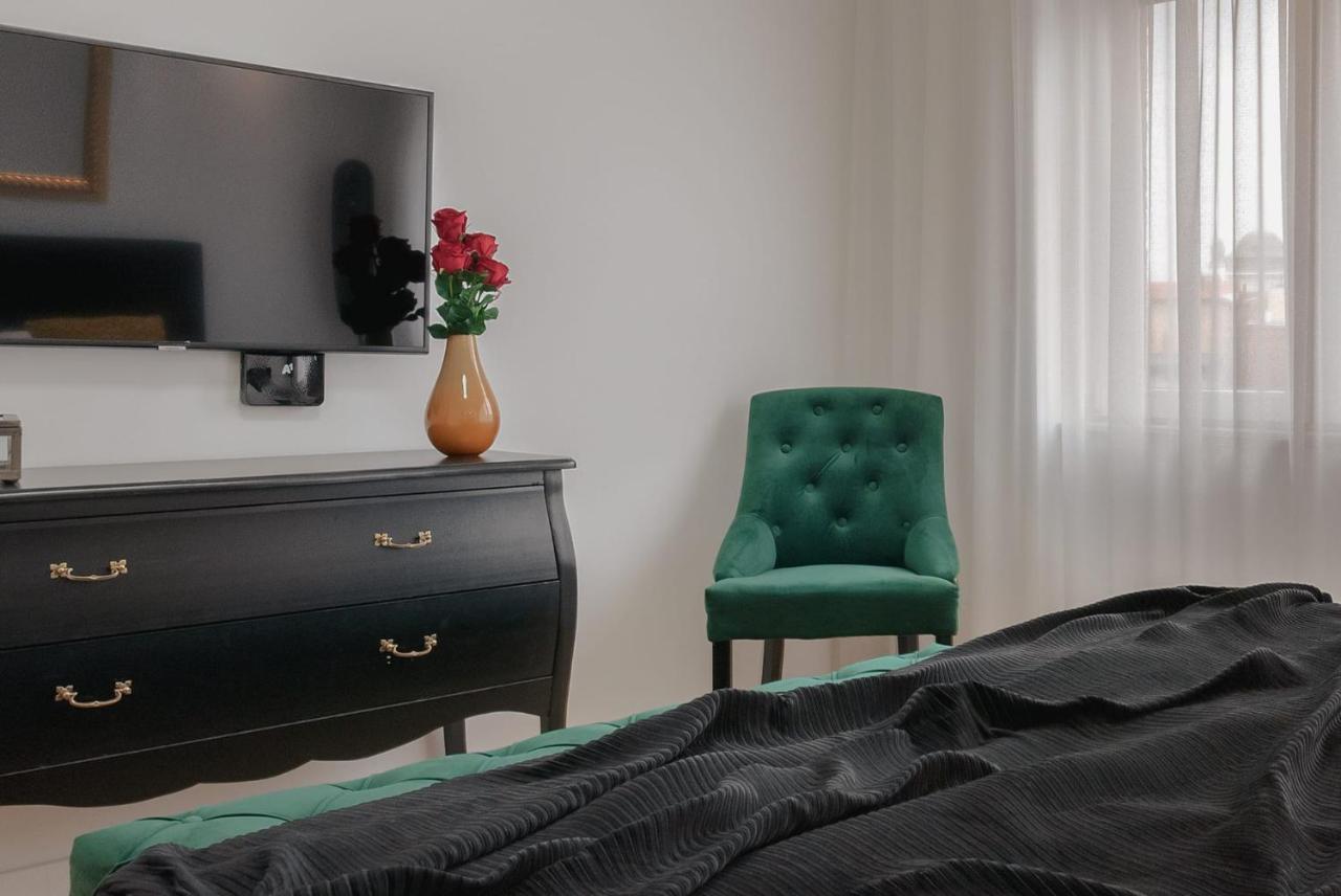 Golden Home Centre Apartment Zagabria Esterno foto